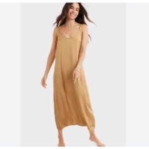 Old Navy slip dress Tan Spaghetti Strap Midi Dress